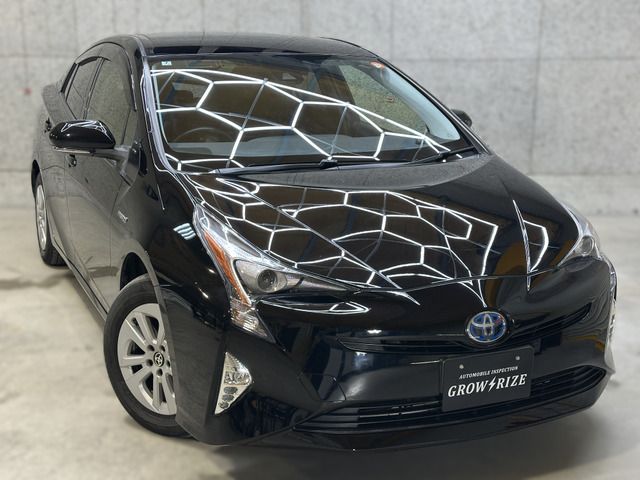 PRIUS 4WD