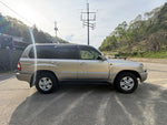 LANDCRUISER van