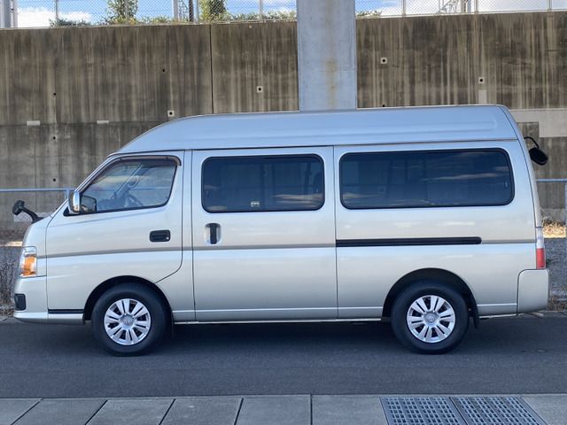 CARAVAN coach