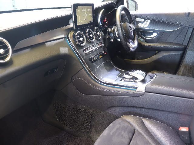 MERCEDES BENZ GLC class