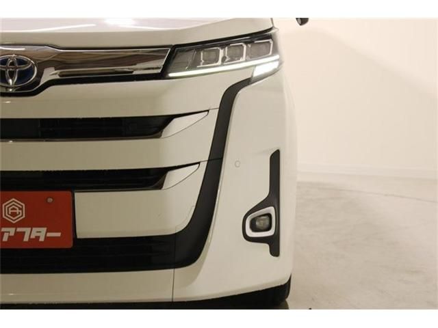 NOAH HYBRID 4WD