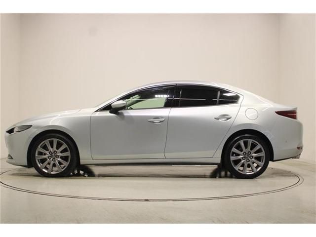 MAZDA3 SEDAN