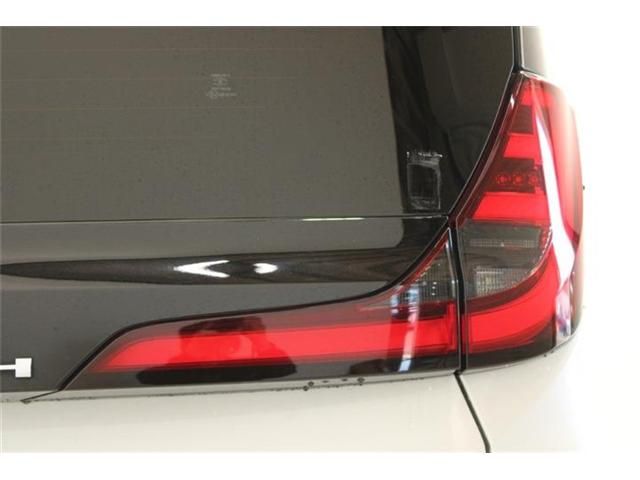NOAH HYBRID 4WD