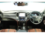 CROWN sedan hybrid