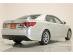 CROWN sedan hybrid