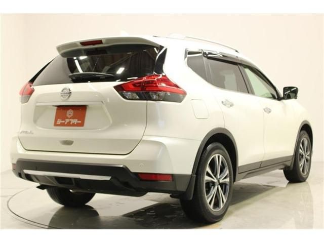 X-TRAIL 2WD