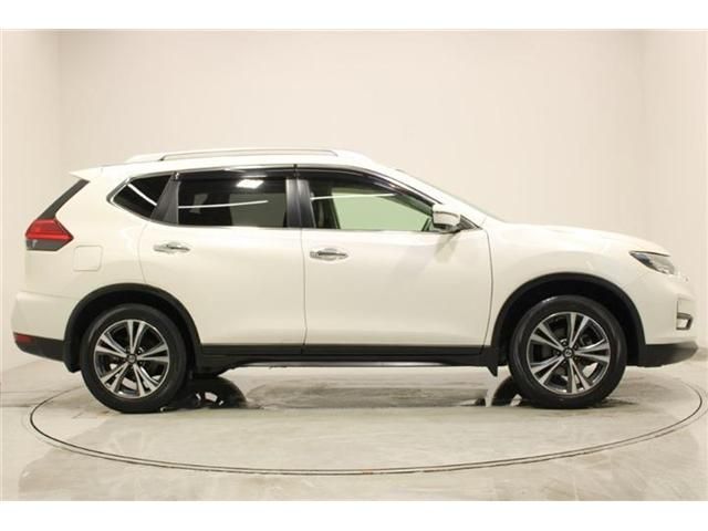 X-TRAIL 2WD