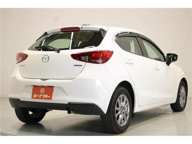 MAZDA2