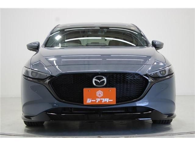 MAZDA3 FASTBACK