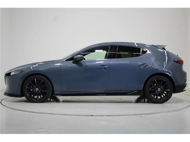 MAZDA3 FASTBACK