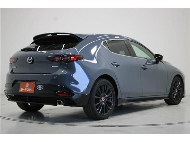 MAZDA3 FASTBACK