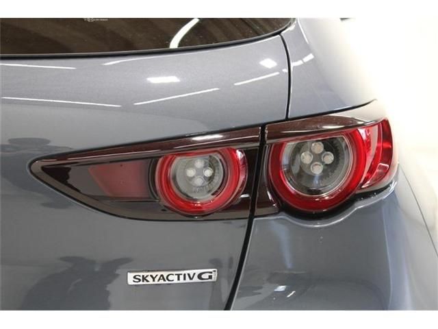 MAZDA3 FASTBACK
