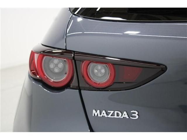 MAZDA3 FASTBACK