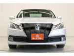 CROWN sedan hybrid