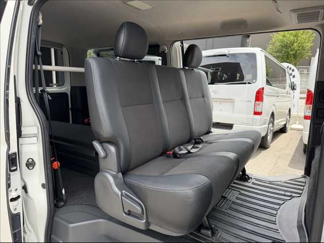 HIACE van 4WD