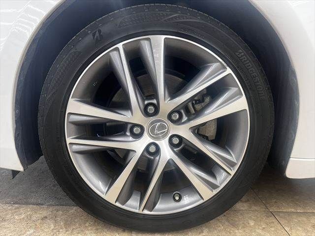 LEXUS IS300h