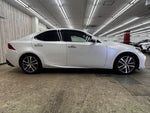 LEXUS IS300h