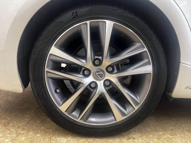 LEXUS IS300h
