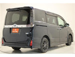 VOXY HYBRID