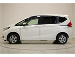 FREED plus HYBRID 4WD