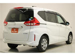 FREED plus HYBRID 4WD