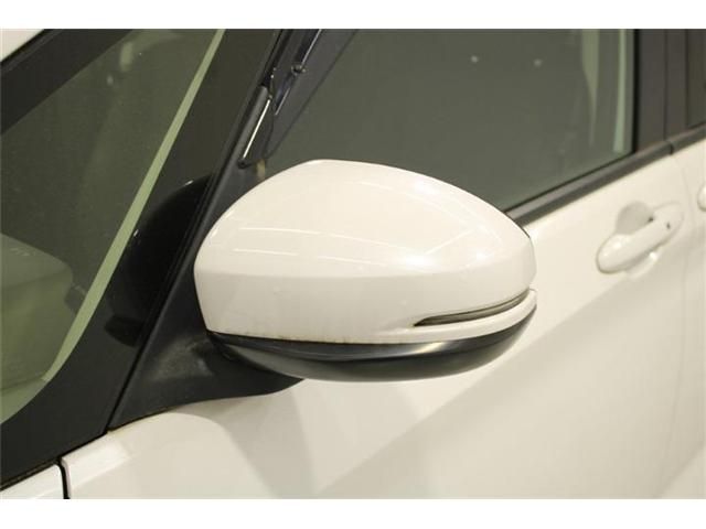 FREED plus HYBRID 4WD