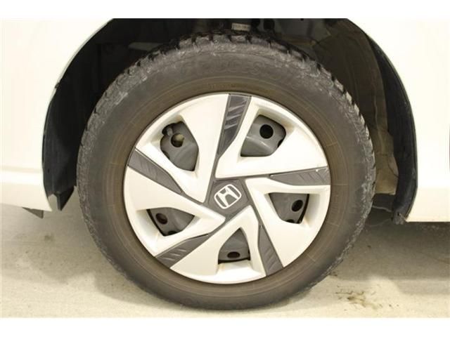 FREED plus HYBRID 4WD