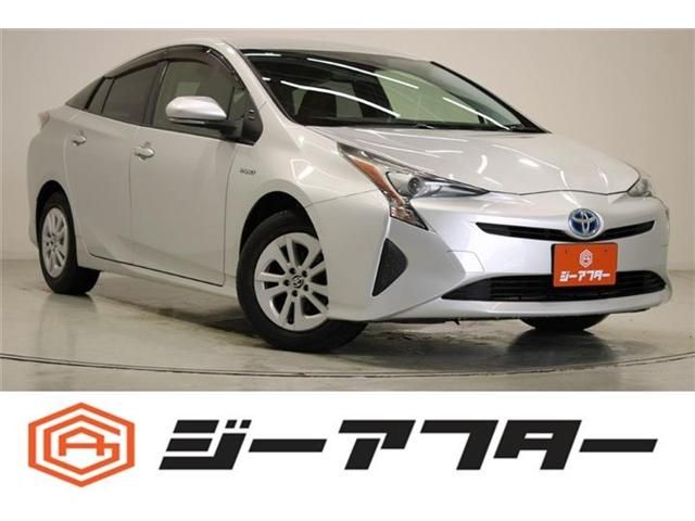 PRIUS 4WD