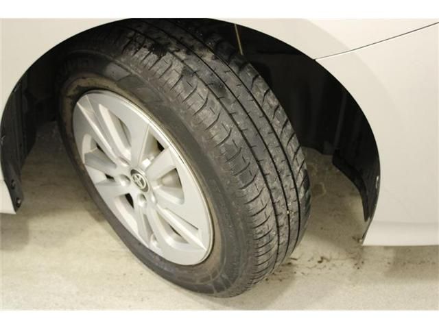 PRIUS 4WD