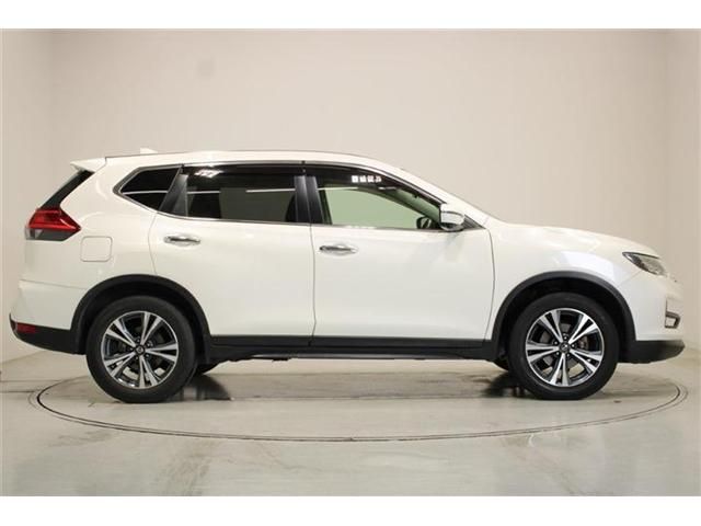 X-TRAIL 2WD