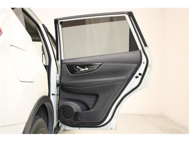 X-TRAIL 2WD