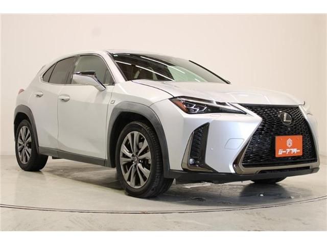 LEXUS UX200