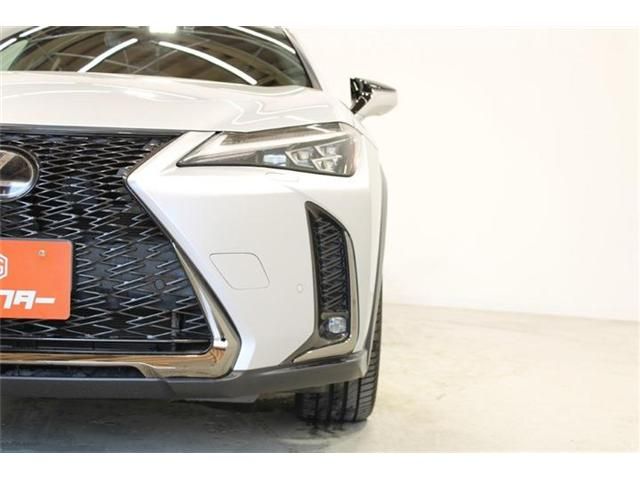 LEXUS UX200