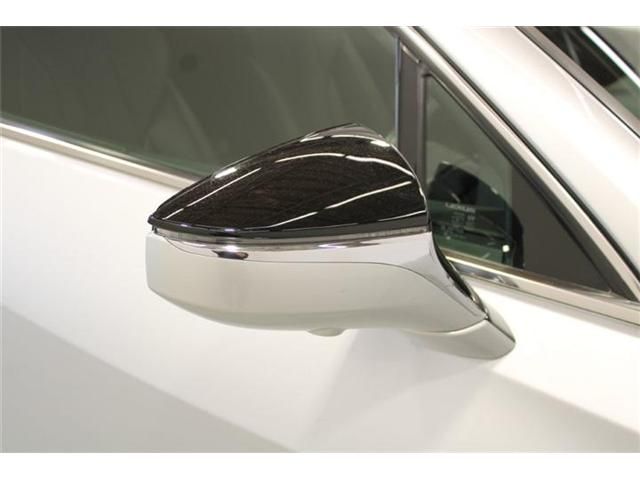 LEXUS UX200