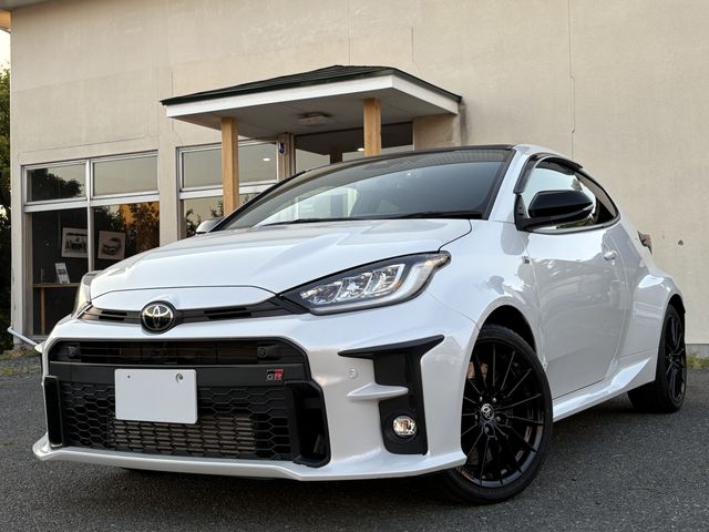GR YARIS