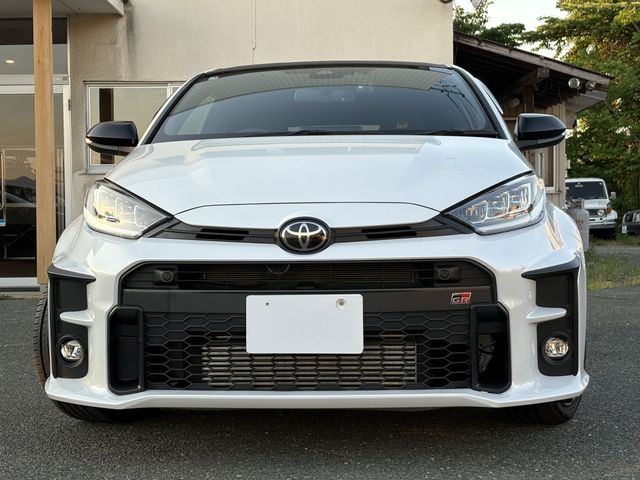 GR YARIS