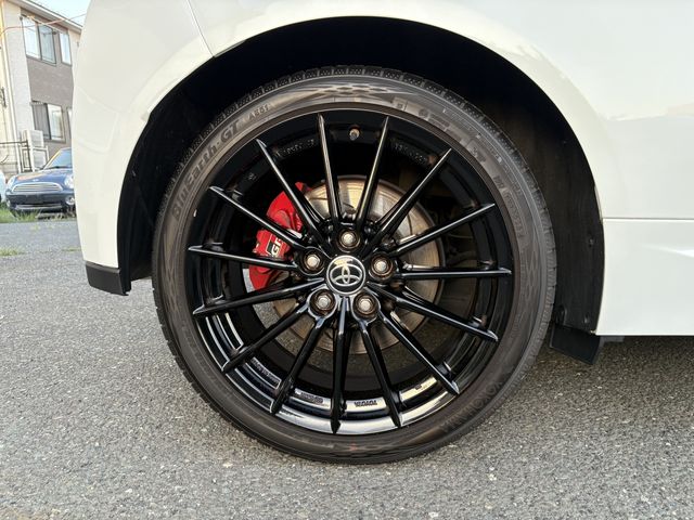 GR YARIS