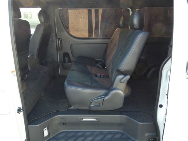 HIACE van 4WD
