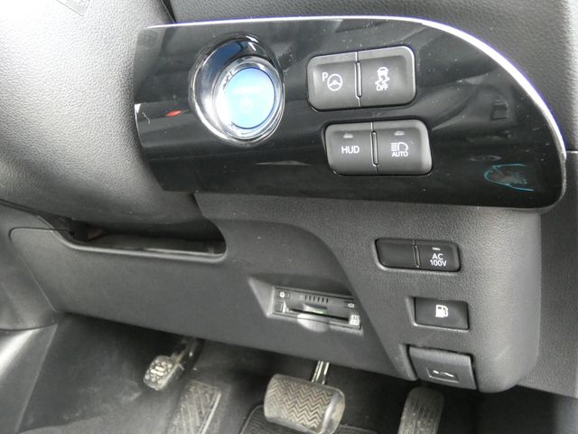 PRIUS 4WD