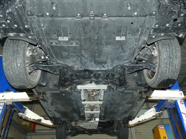 PRIUS 4WD