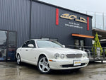 JAGUAR XJseries sedan