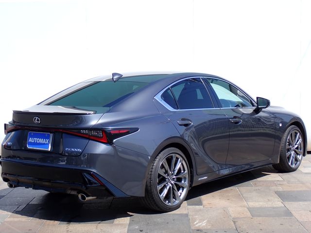 LEXUS IS300h