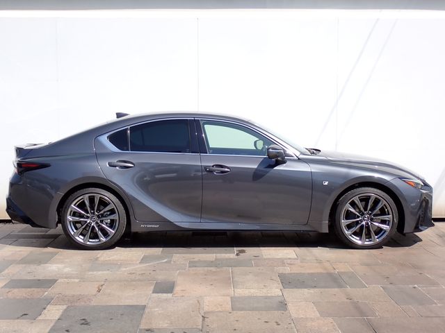 LEXUS IS300h