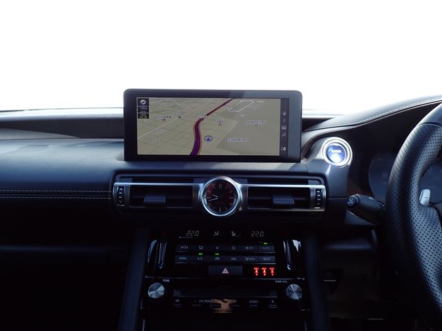 LEXUS IS300h