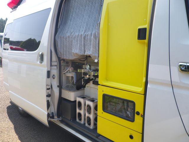 HIACE van 4WD