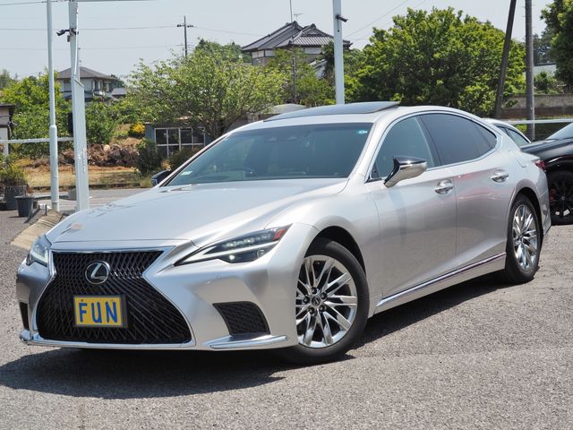 LEXUS LS500