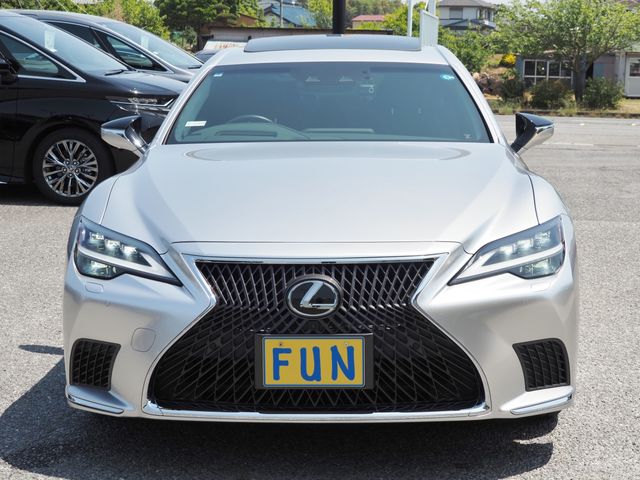 LEXUS LS500