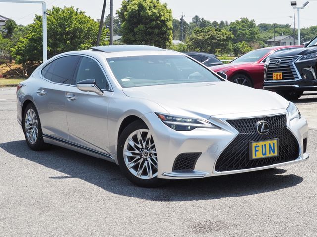 LEXUS LS500