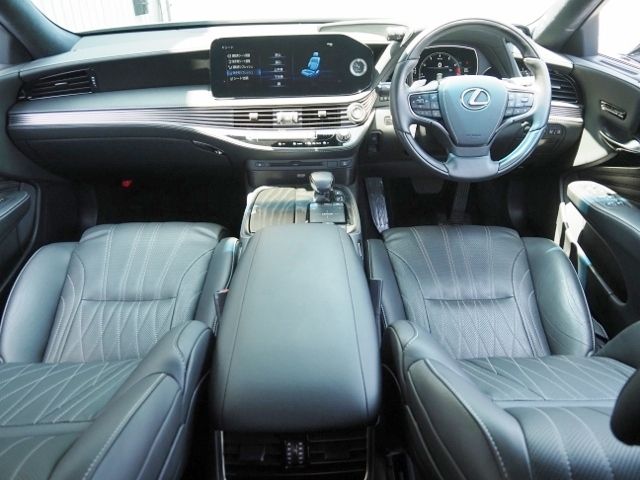 LEXUS LS500