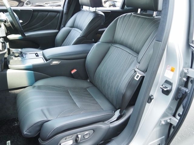 LEXUS LS500